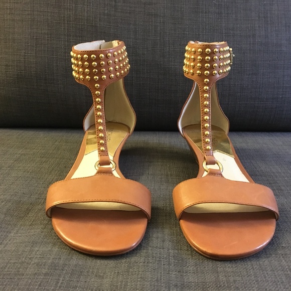 Michael Kors Celena Studded Leather Sandals - sz7 - Picture 2 of 7